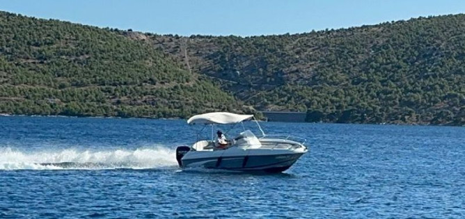 Rent a boat Šibenik and Grebaštica